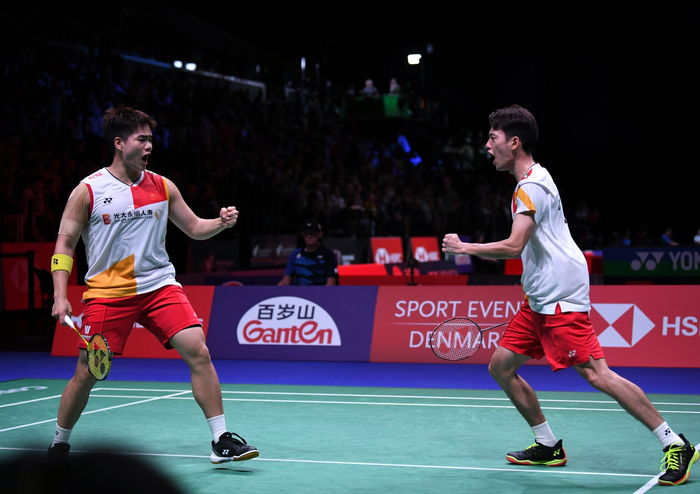 场普通的友 场普通的友