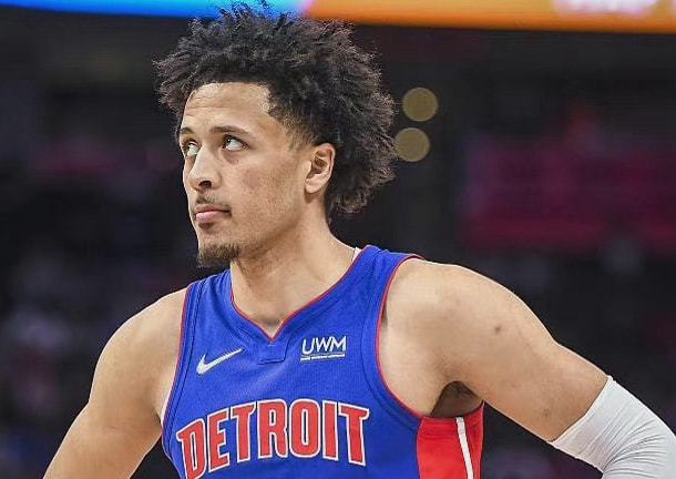 员苏群更是 员苏群更是