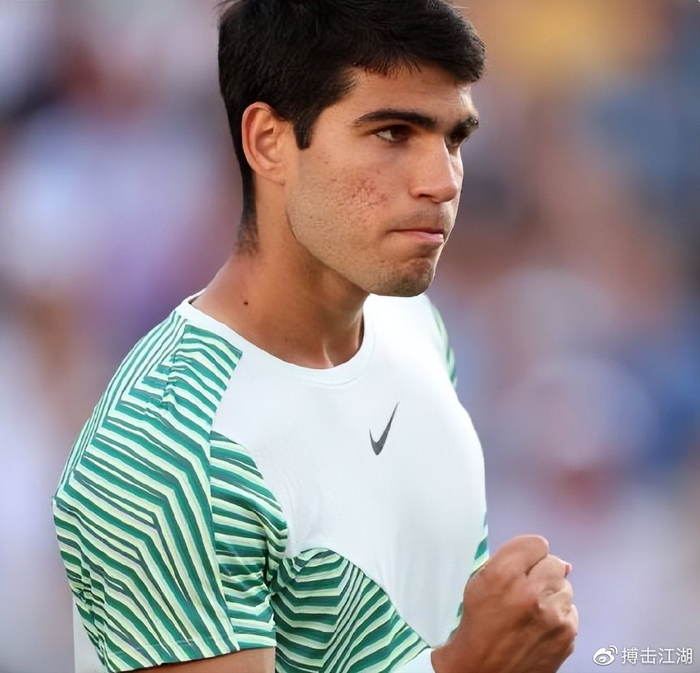 贡献接近2 贡献接近2