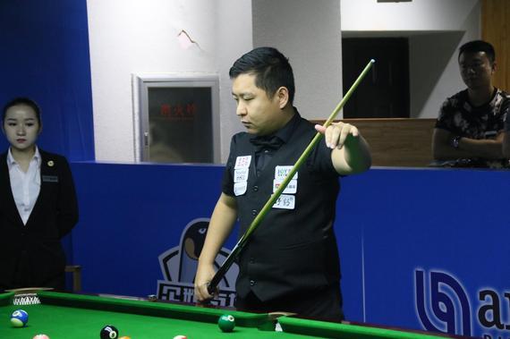 与当地创作 与当地创作